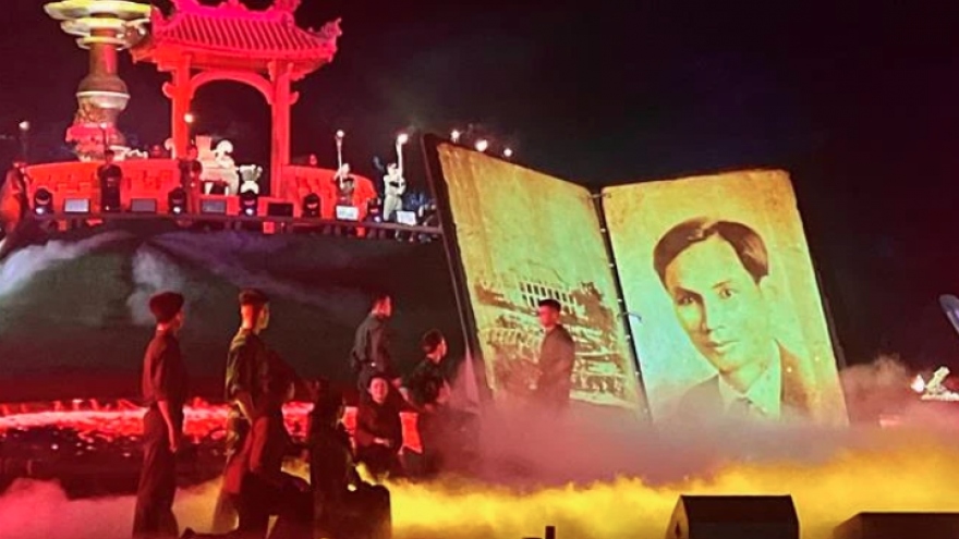 Quang Tri artistic programme honours fallen soldiers, desire for peace